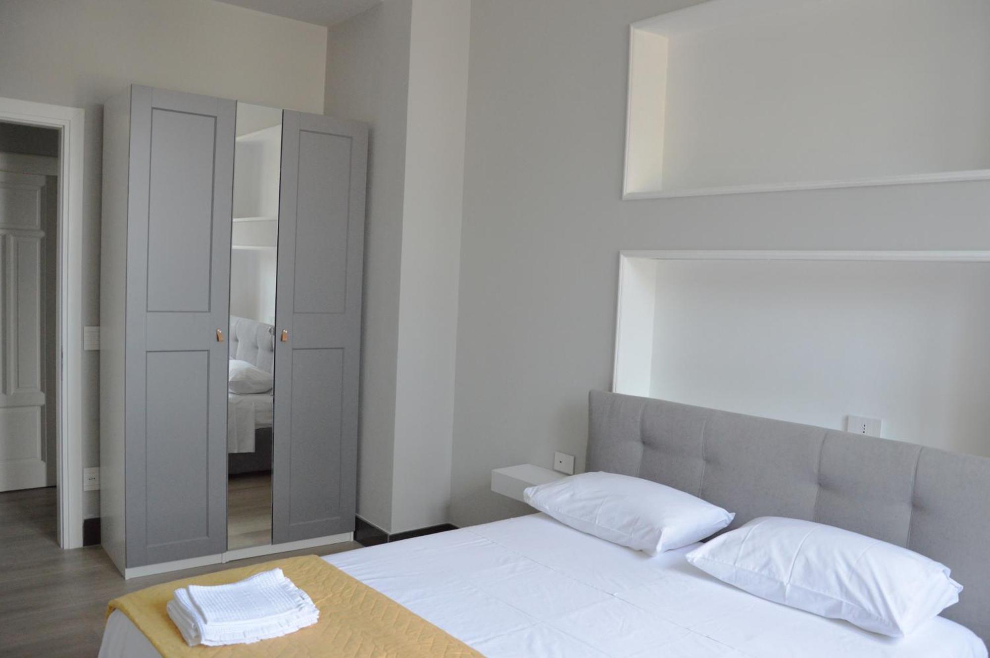 Via Roma Apartment เรจโจ ดี คาลาเบีย ภายนอก รูปภาพ