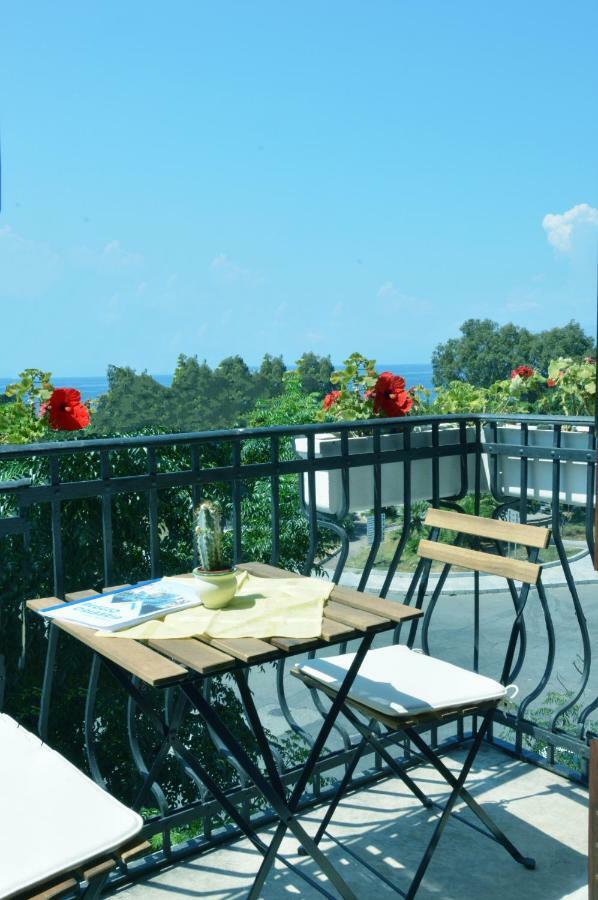 Via Roma Apartment เรจโจ ดี คาลาเบีย ภายนอก รูปภาพ